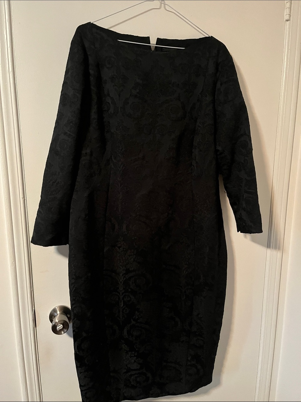 Women's Black Jacquard Long Sleeve Sheath Dress